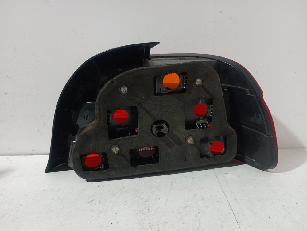 Lanterna traseira esq bmw serie 5 1996 a 2002