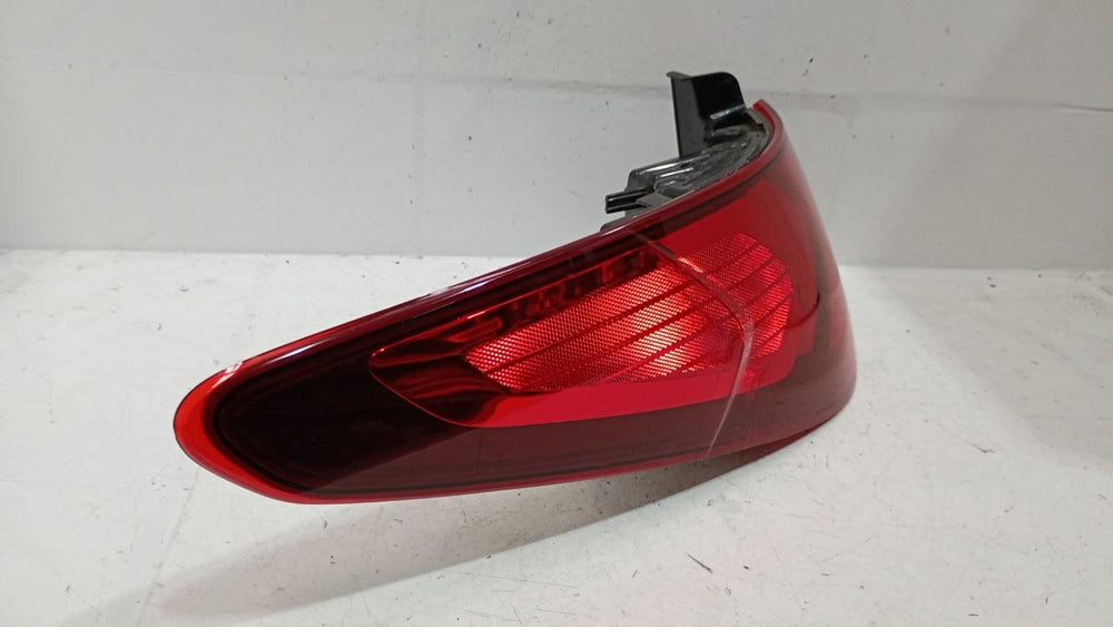 Lanterna Tras Esq Hyundai HB20S 2020/2022