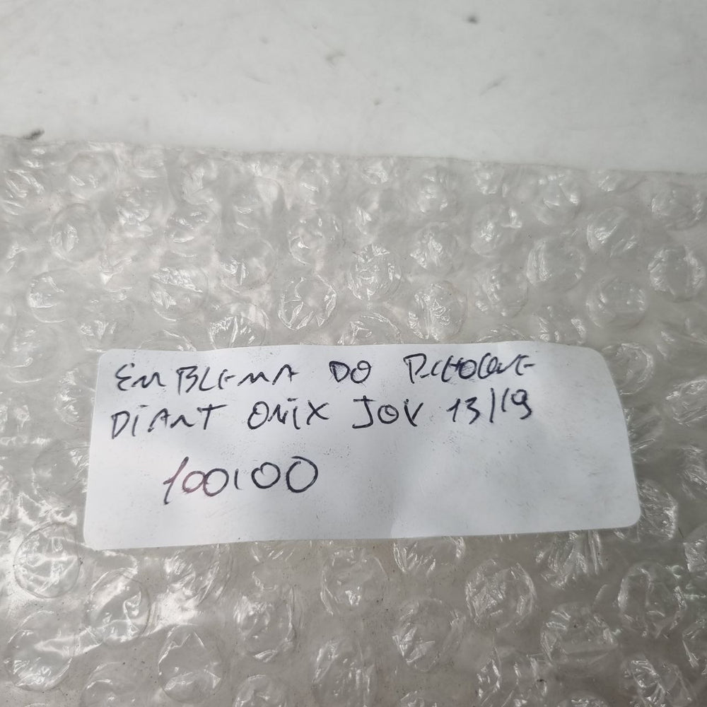 Emblema Diant Chevrolet Onix 2013/2019