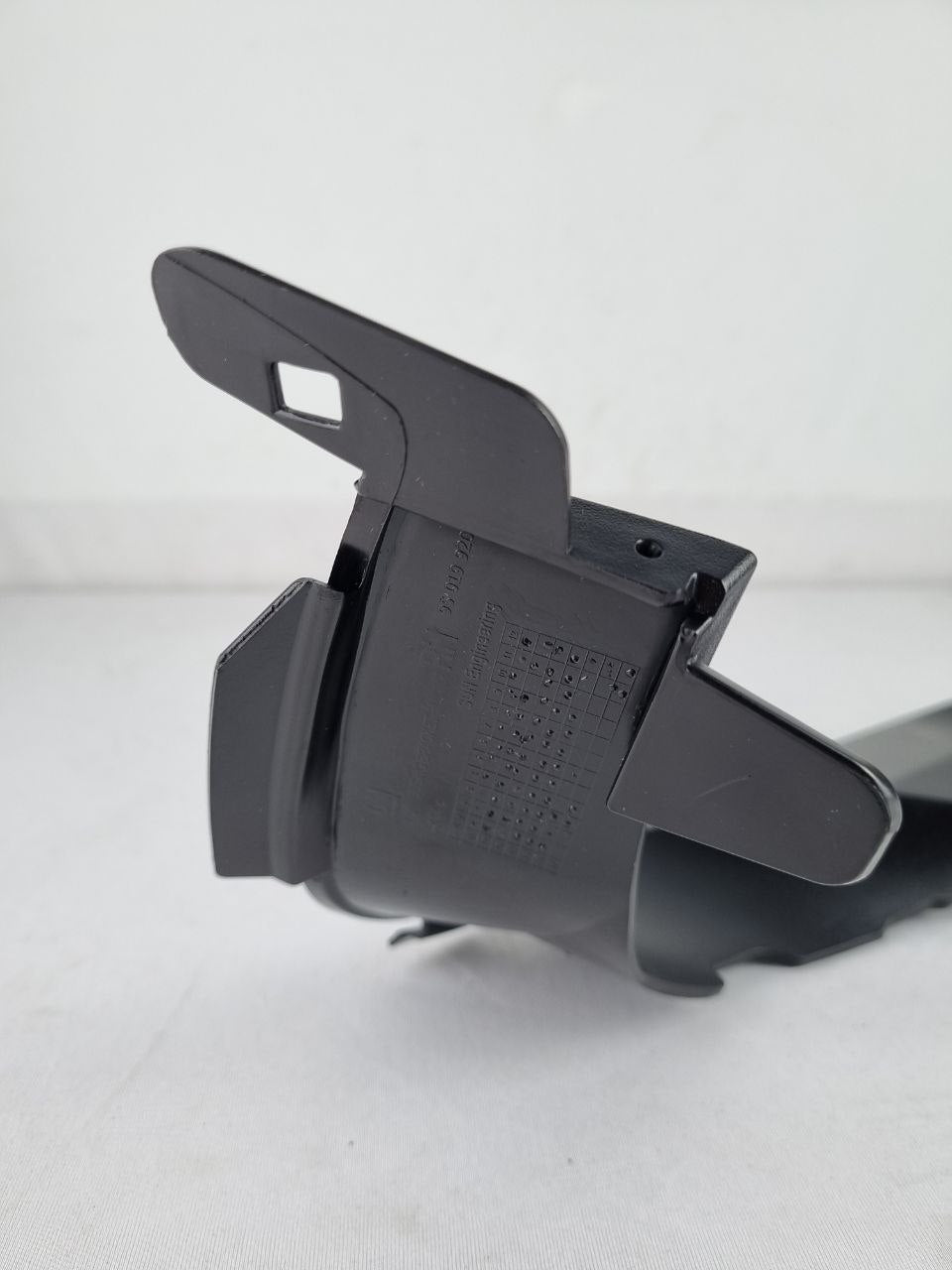 Friso Farol Diant Esq Chevrolet Sonic 2012/2014