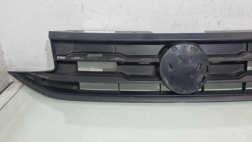 Grade Diant Superior Volkswagen Saveiro 2024/2025