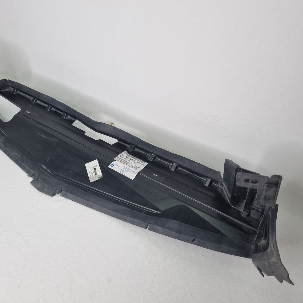 Defletor Superior Radiador Chevrolet Onix 2020/2024 Novo
