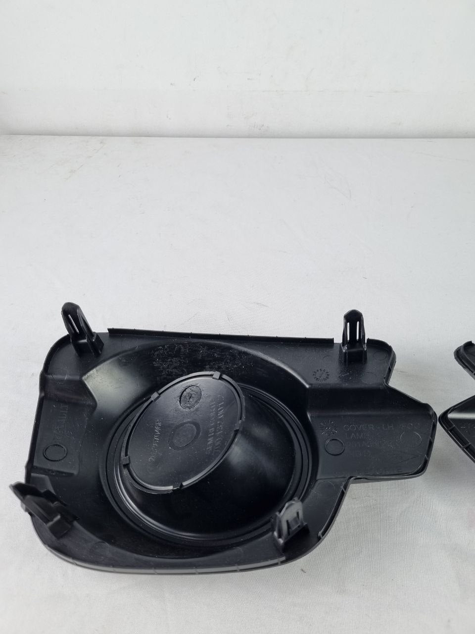 Moldura Farol Milha Diant Par Renault Kwid 2017/2021