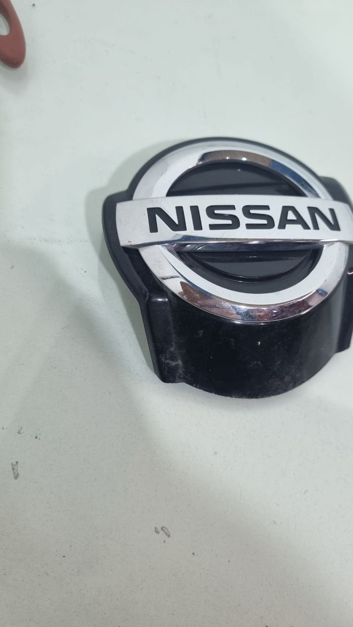 Emblema Dianteiro Nissan Frontier 2008/2017