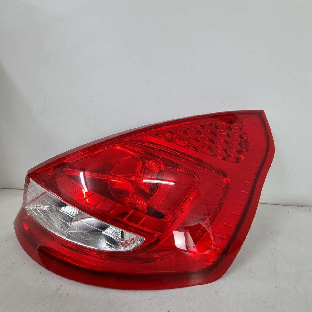 Lanterna Tras Dir Ford New Fiesta Hatch 2010/2014