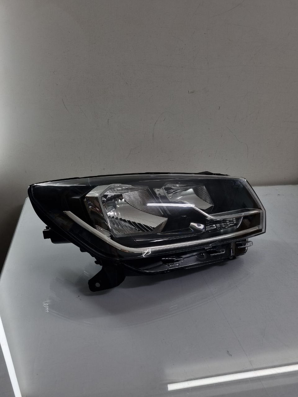 Farol Diant Dir Volkswagen Gol/Saveiro 2017/2024