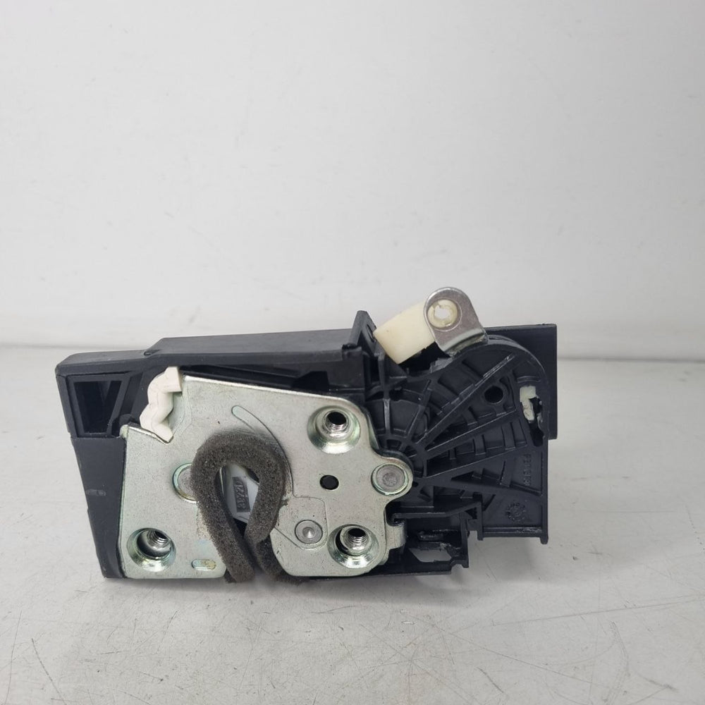 Fechadura Tras Volkswagen Gol/Voyage/Fox/Polo 2008/2022