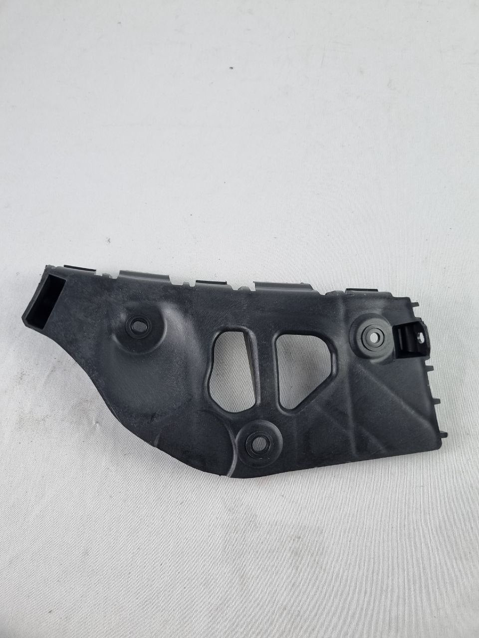 Suporte Fixação Para-choque Tras Esq Renault Sandero 2007/2014