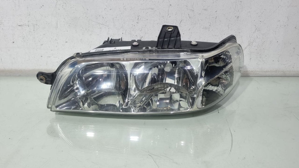 Farol Diant Esq Fiat Palio Siena Strada G2 2001/2007