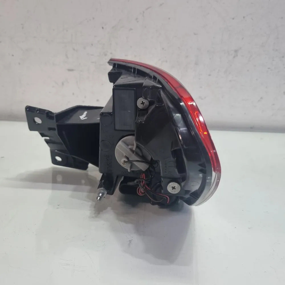 Lanterna Esquerda Pulse 2022/2025 Original Usada