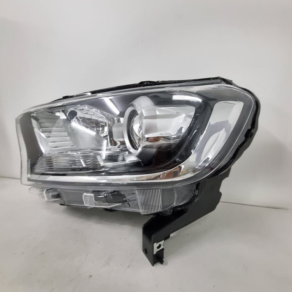 Farol Diant Esq Ford Ranger 2017/