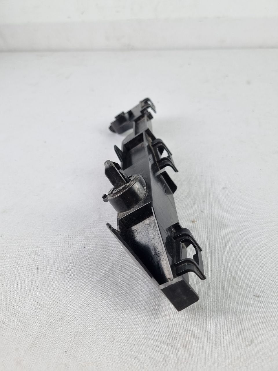 Suporte Guia Para-choque Diant Toyota Etios Cross 2013/2018