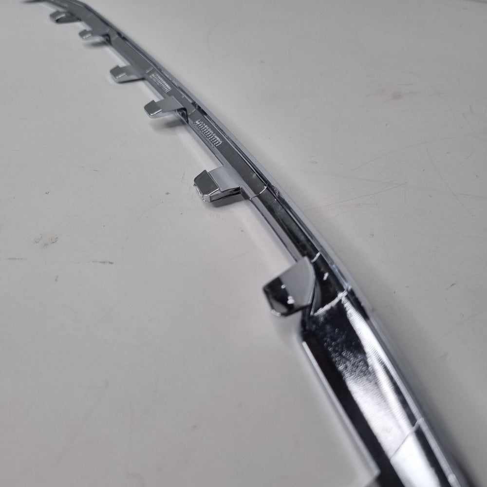 Friso Cromado Inferior Grade Dianteira Chevrolet Cruze 2012/2015 Novo