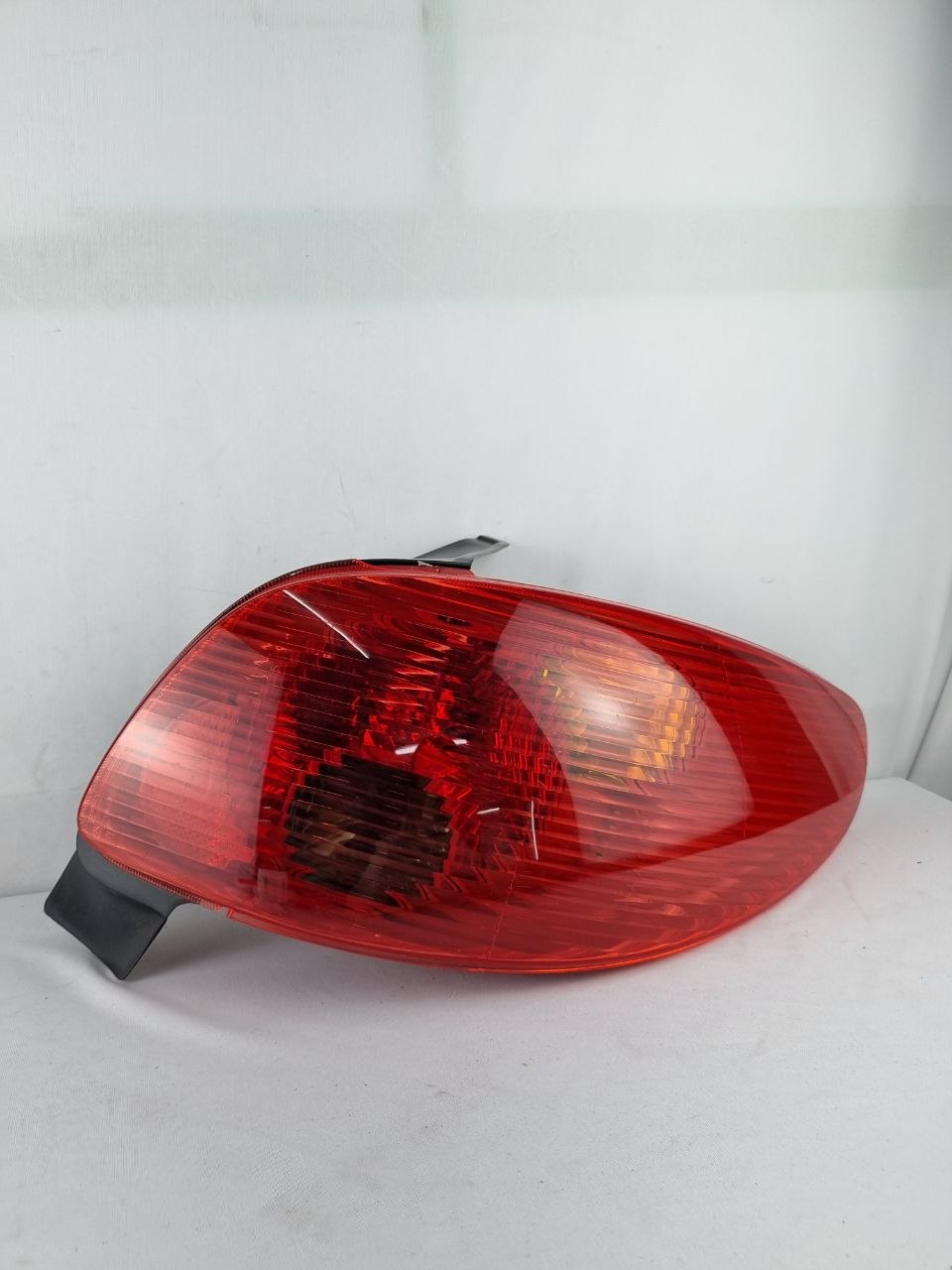lanterna traseira direita para o Peugeot 206 Hatch (anos
