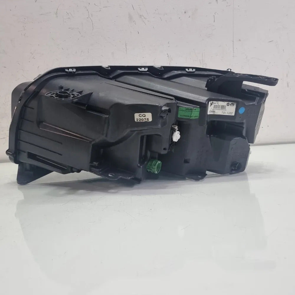 Farol lado direito full léd jeep commander 2022 a 2024
