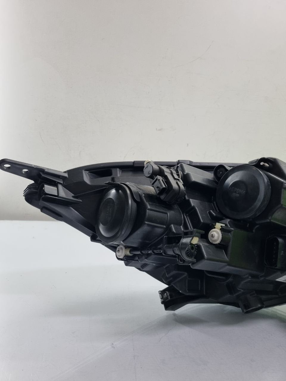 Farol Diant Esq Chery Tiggo 5X 2023/2025