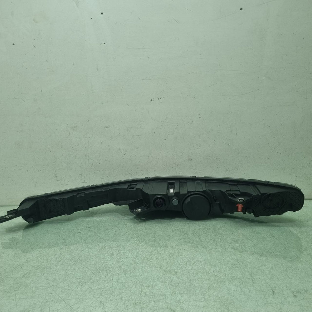 Farol Diant Esq LED Sup Fiat Toro 2016/2020