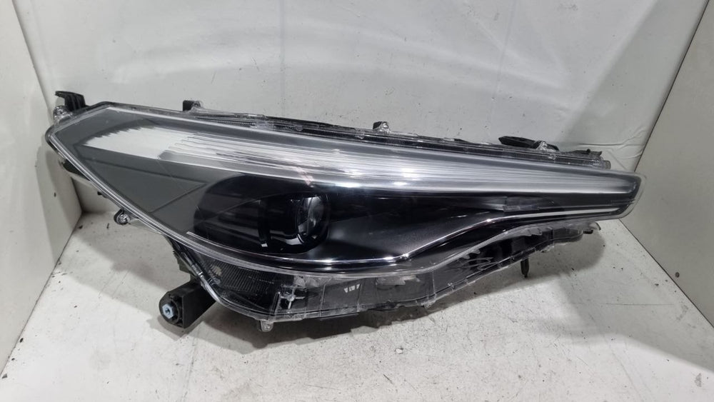 Farol lado direito full léd Corolla Cross 2023 a 2025