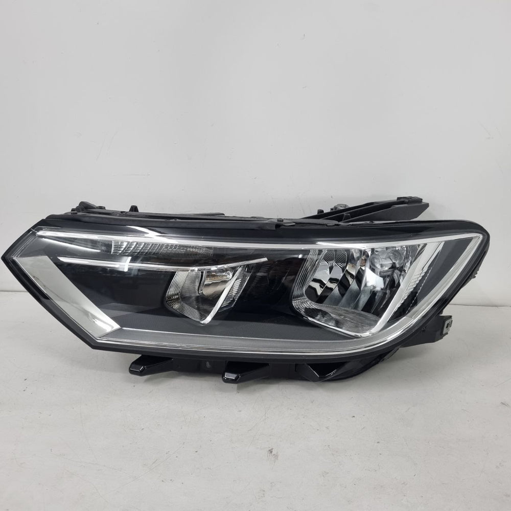 Farol Diant Esq Volkswagen Passat B8 2014/2023
