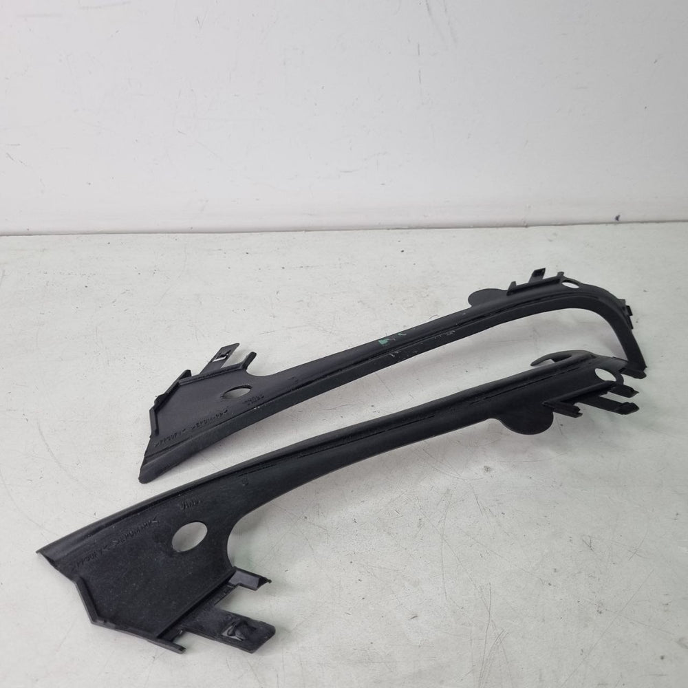 Suporte Guarnição Farol Diant Renault Scenic 1999/2003