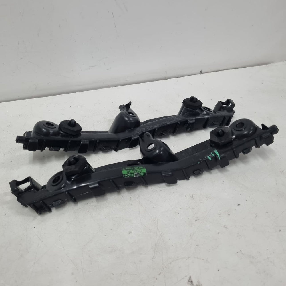 Suporte Guia Para-choque Tras Renault Captur 2017/2021