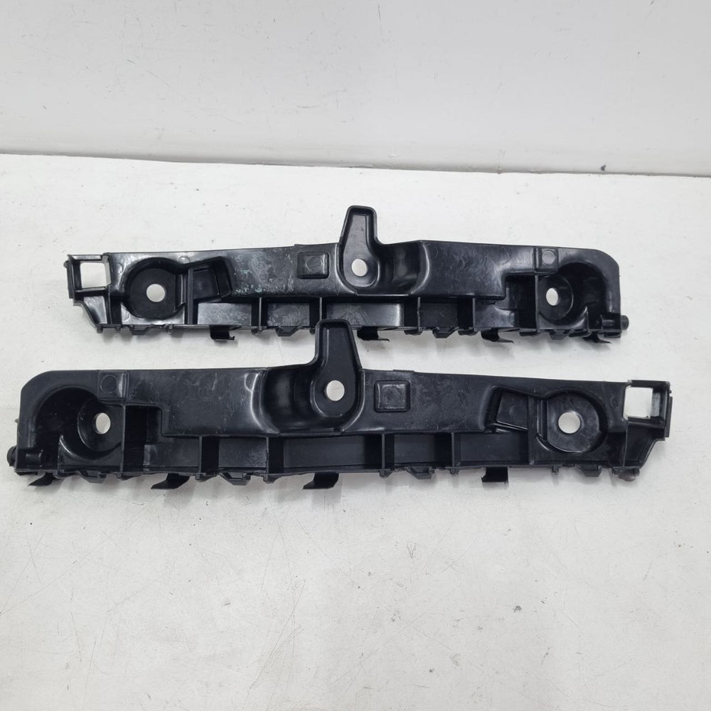 Suporte Guia Para-choque Tras Renault Captur 2017/2021