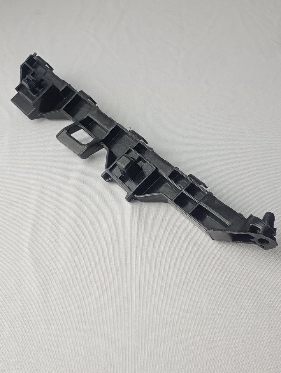 Guia Parachoque Dianteiro Esquerdo Honda City/HR-V 2014/2021 Novo