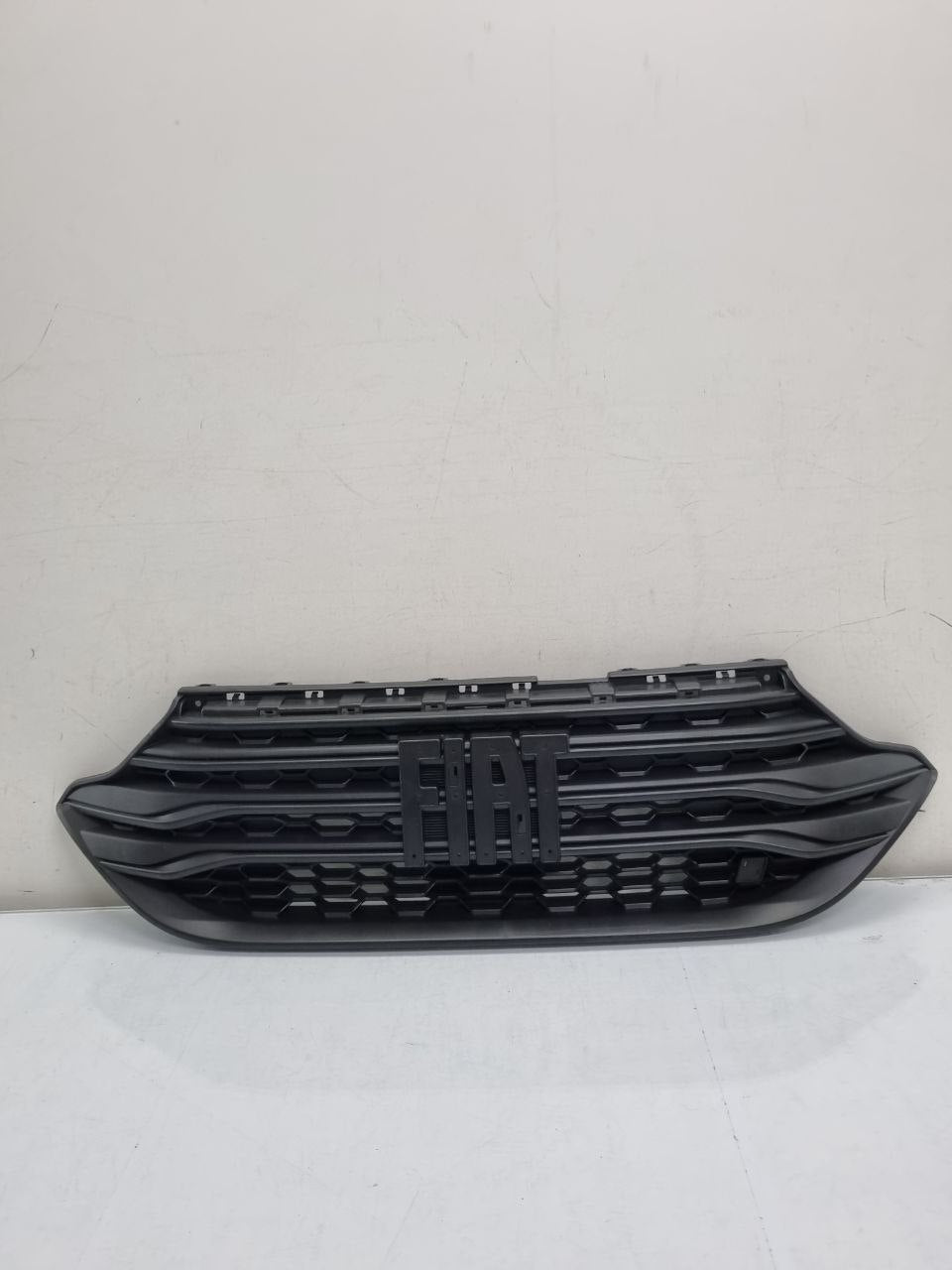 Grade Diant Superior Fiat Strada 2021/2024
