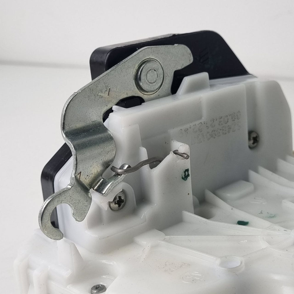 Fechadura Porta Traseira Esquerda VW Fox 2015/2021 Nova
