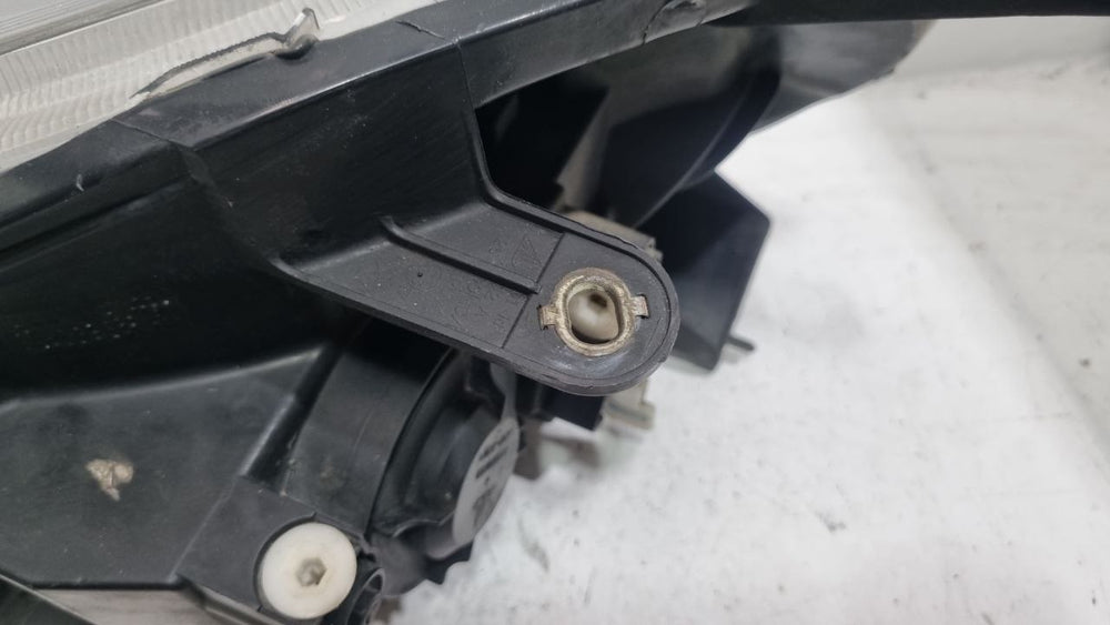 Farol Diant Dir Fiat Punto 2007/2012