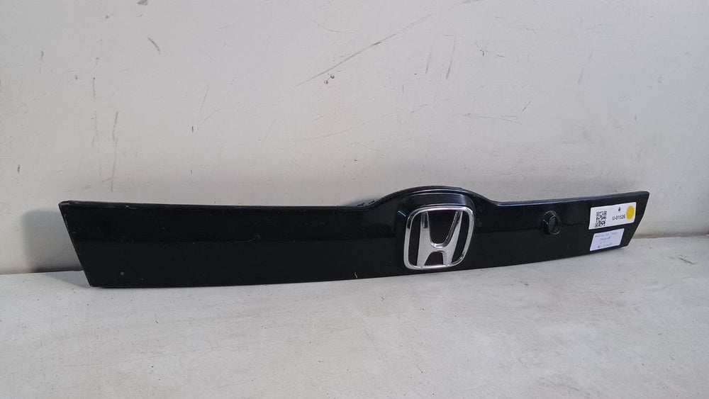 Moldura Tampa Tras Honda Fit 2009/2014 Usada