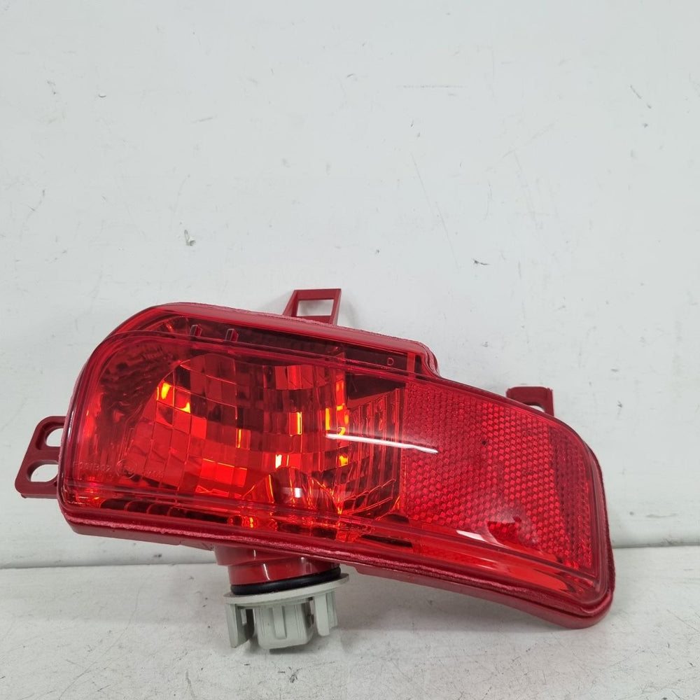 Lanterna de neblina lado direito peugeot 207 sedan 2008 a 2012