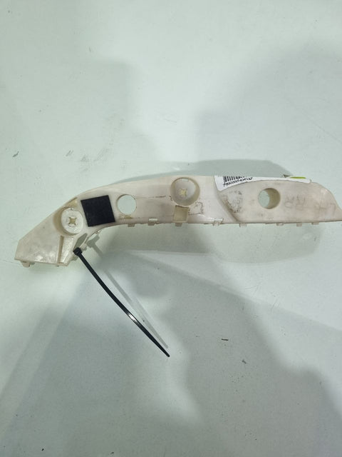 Guia Parachoque Diant Esq Nissan Livina 2010/2015