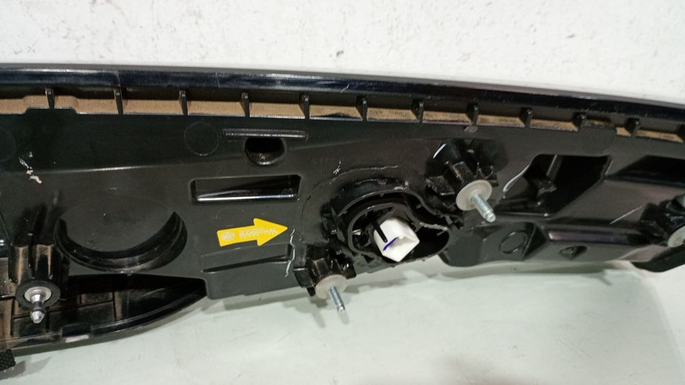 Lanterna Tras Central LED Hyundai Creta 2025/2026