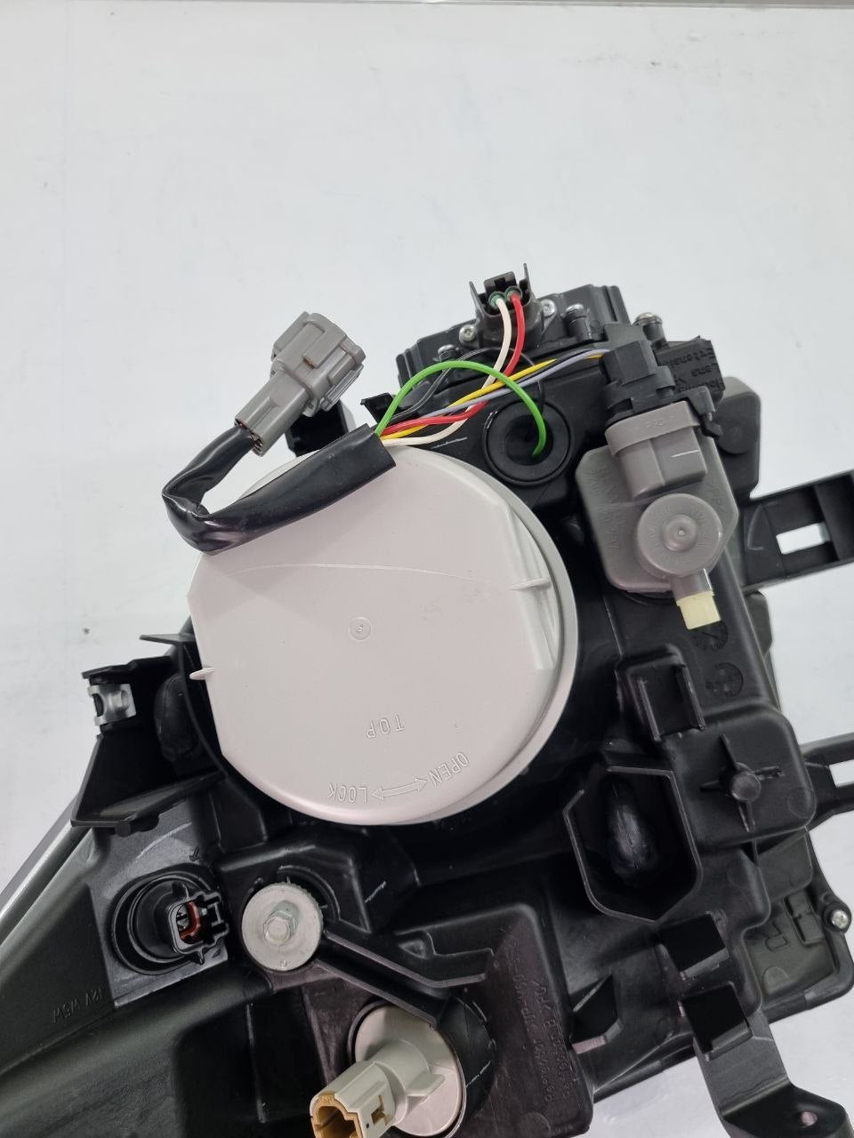 Farol Diant Dir Nissan Frontier 2008/2021