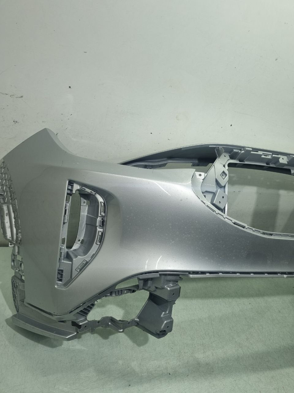 Para-choque Dianteiro e Traseiro Renault Kardian 2022/2024 Usado