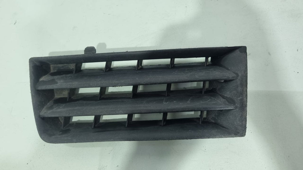 Grade Inferior Para-choque Diant Dir Volkswagen Golf 2000/2007