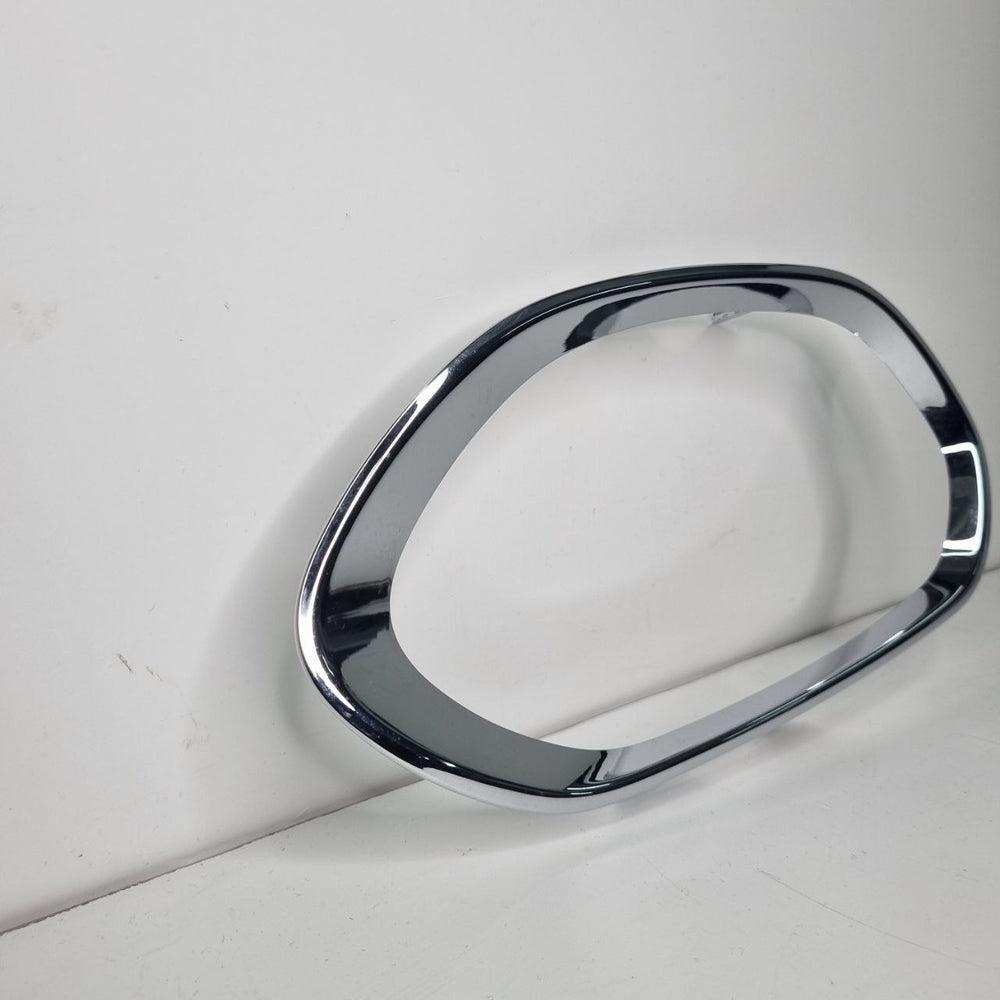 Moldura Cromada Farol Dianteiro Esquerdo Fiat Toro 2016/2020 Nova