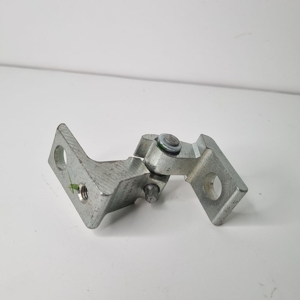 Dobradiça Superior Porta Traseira Direita Volkswagen Tiguan 2008/2017 Usada