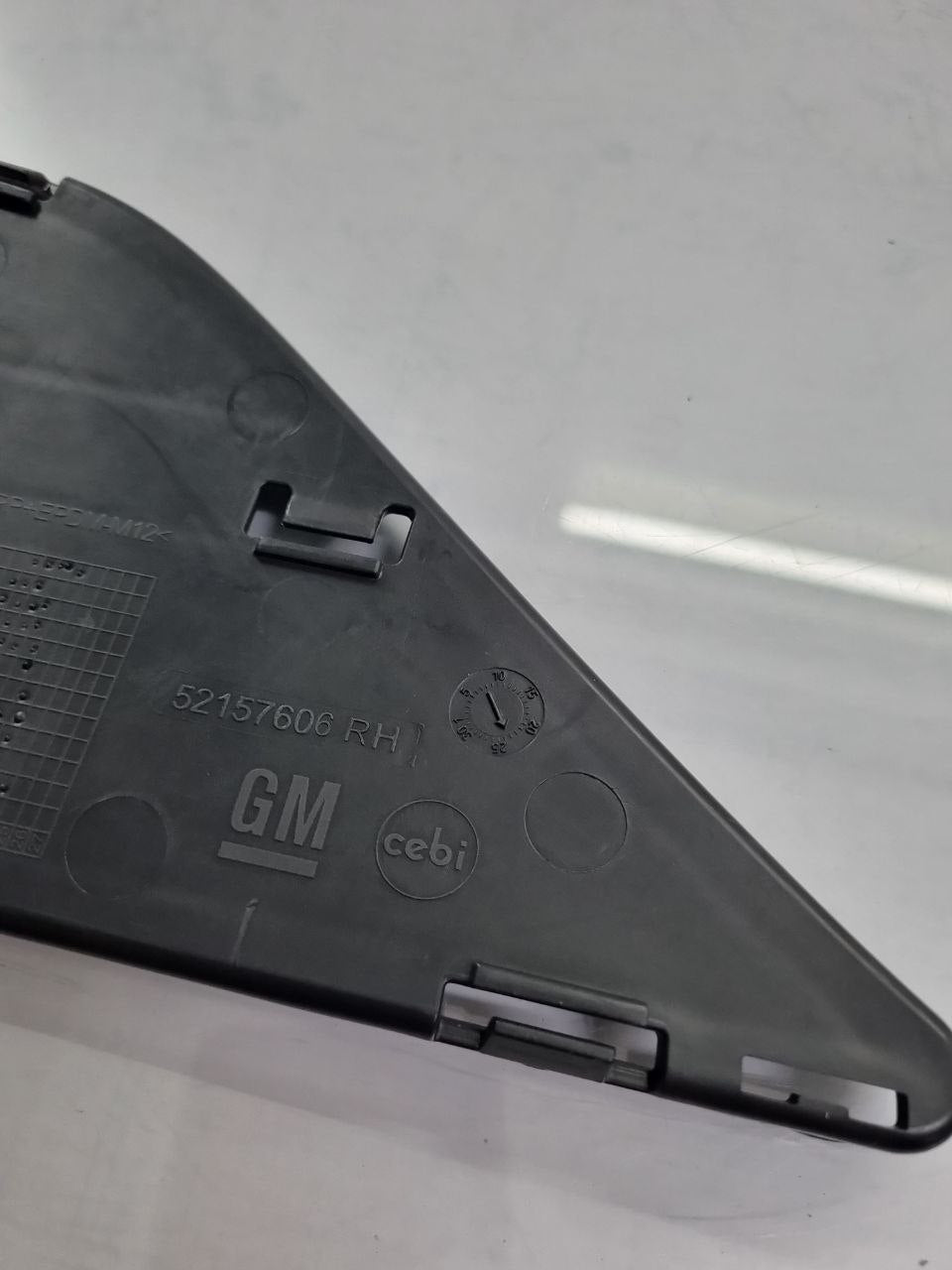 Tampa Grade Para-choque Dianteiro Direita Chevrolet Onix Prisma 2017/2021 Nova