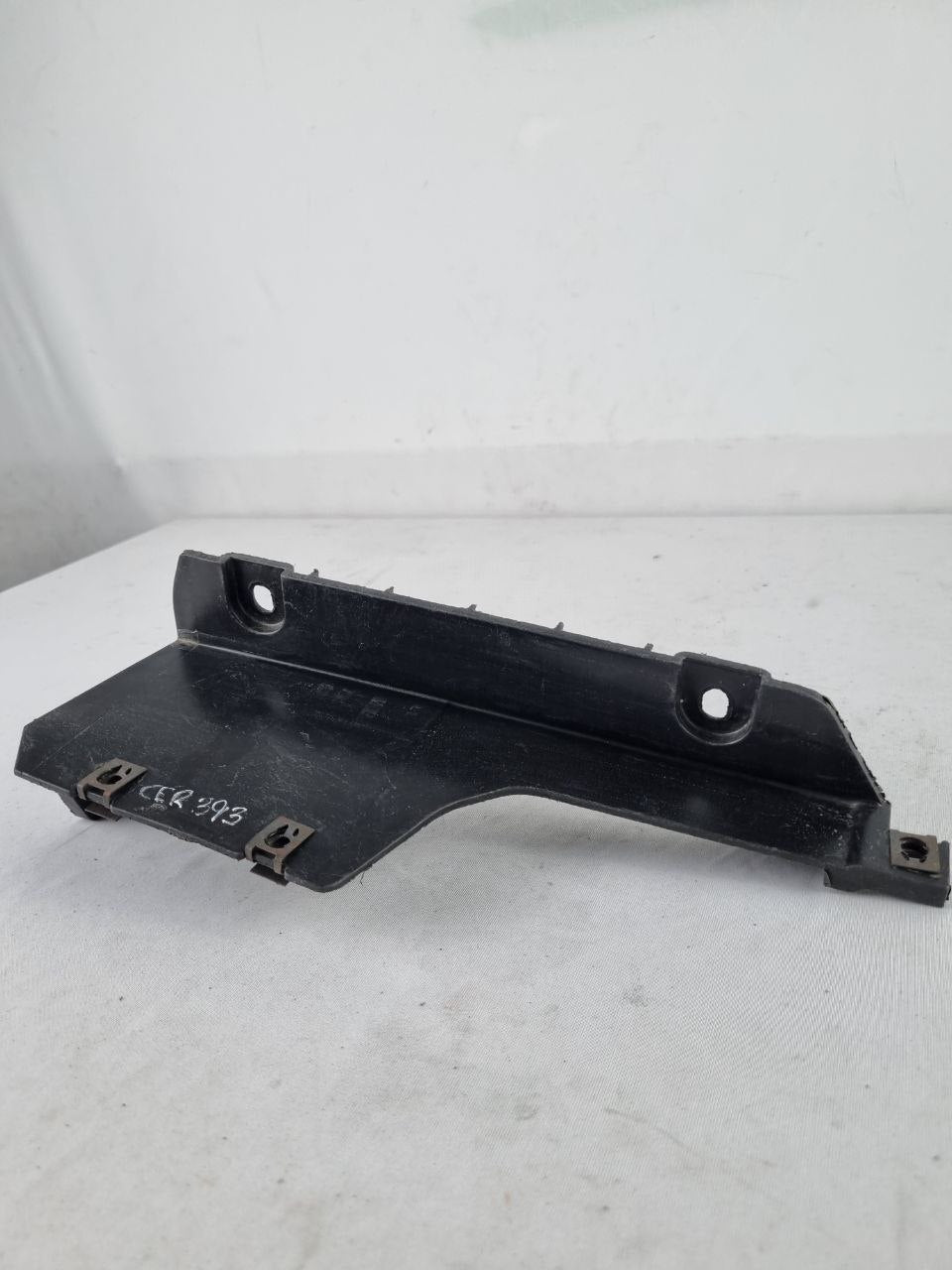 Suporte Para-choque Tras Esq Fiat Strada 2013/2020