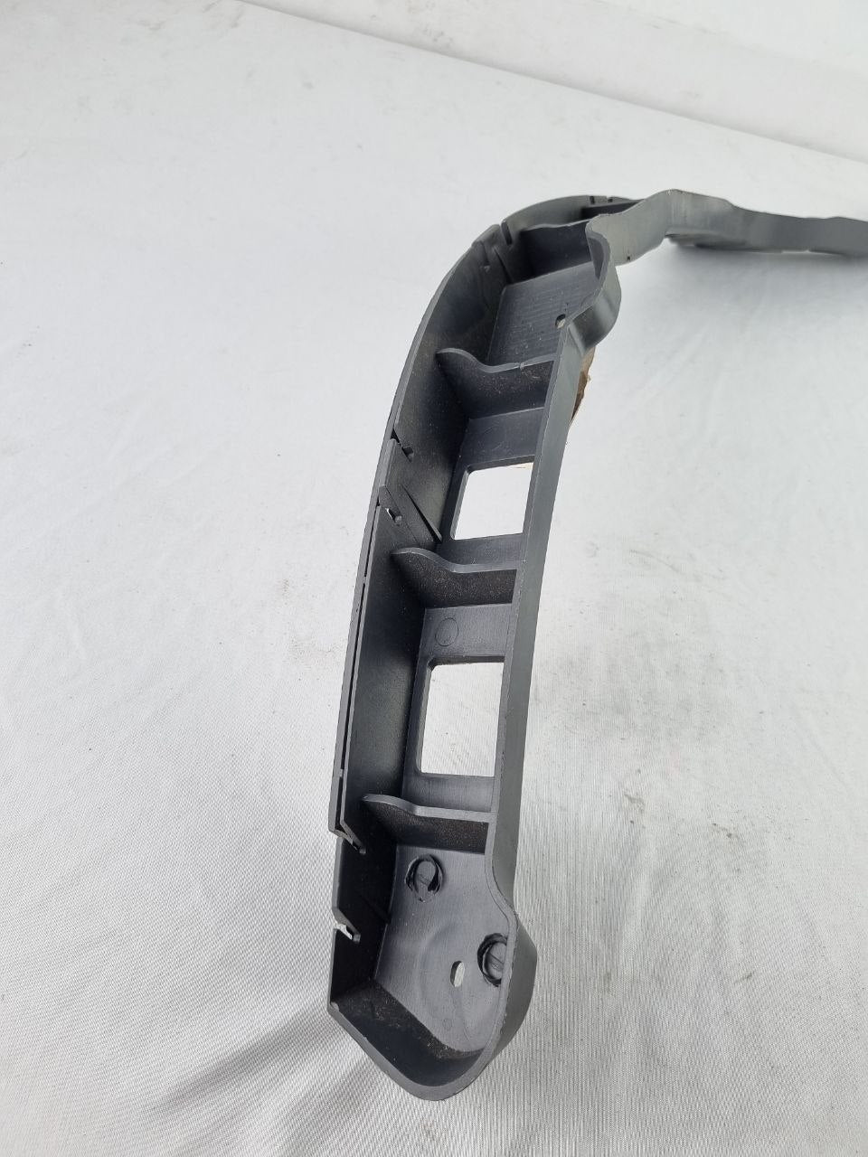 Suporte Guia Para-choque Tras Dir Chevrolet Prisma 2006/2012