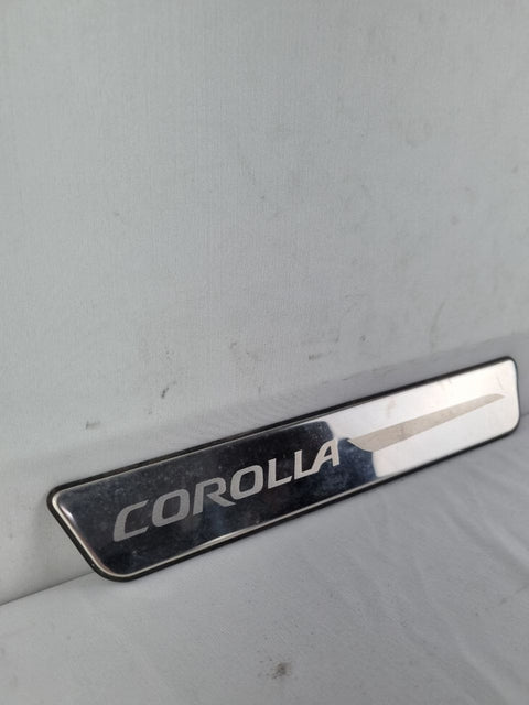 Soleira de Porta Toyota Corolla 2020/2026 Nova