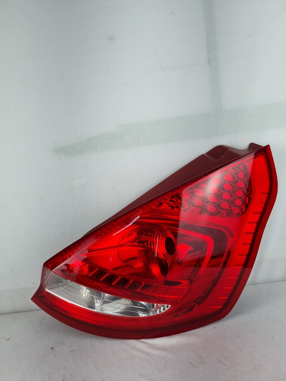 Lanterna Direita New Fiesta Hatch 2010/2012 Importado