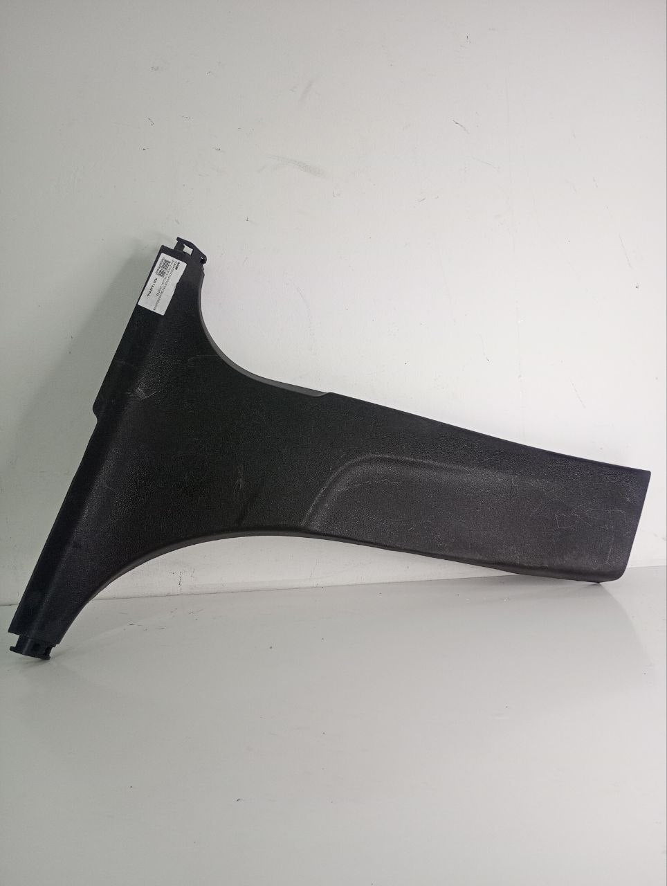 Acabamento Inf Coluna Esq Chevrolet Onix 2013/2019 -