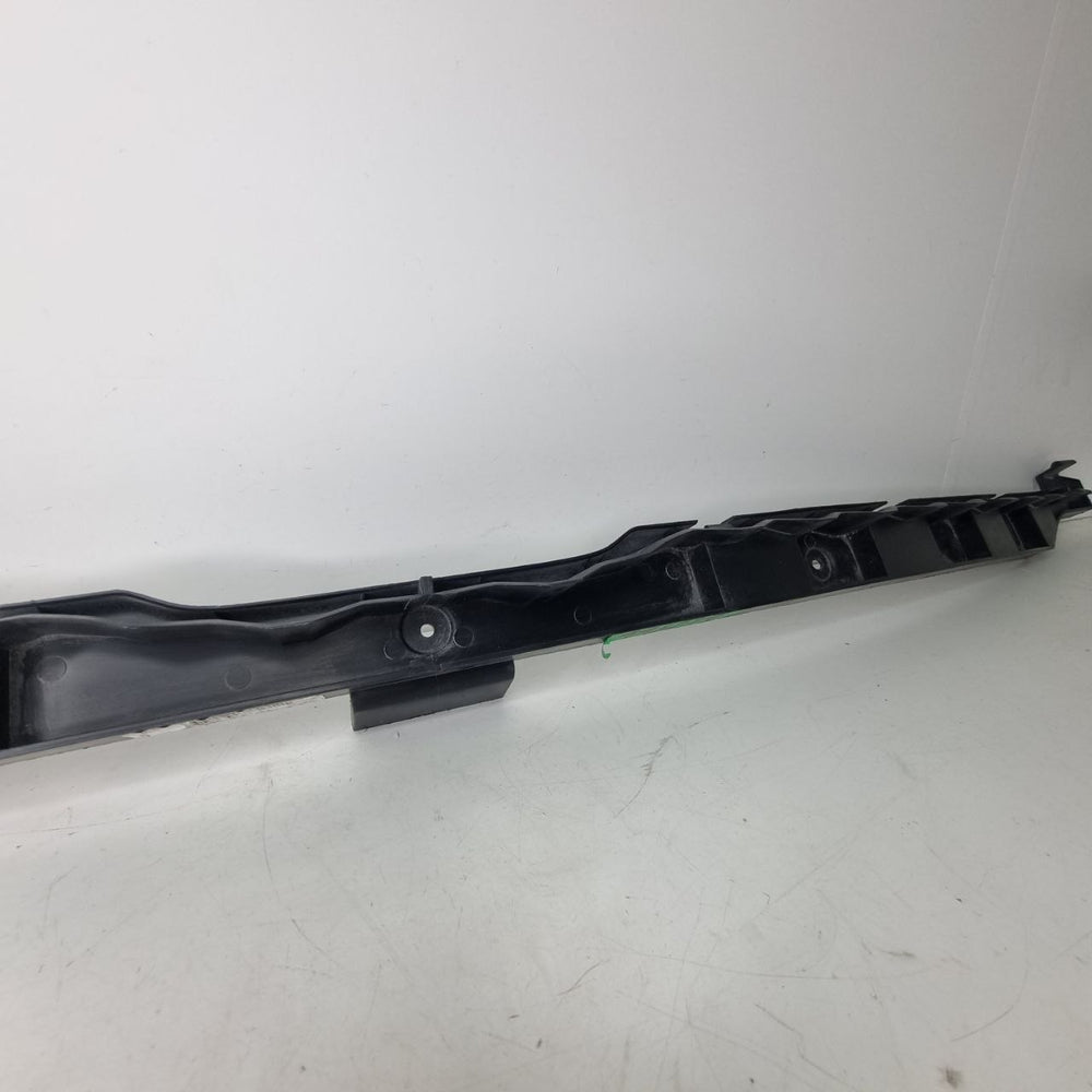 Guia Parachoque Tras Volkswagen Fox 2010/2014