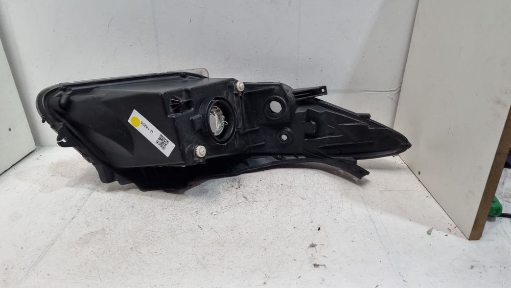 Farol Diant Esq Chevrolet Onix 2012/2016 - Original