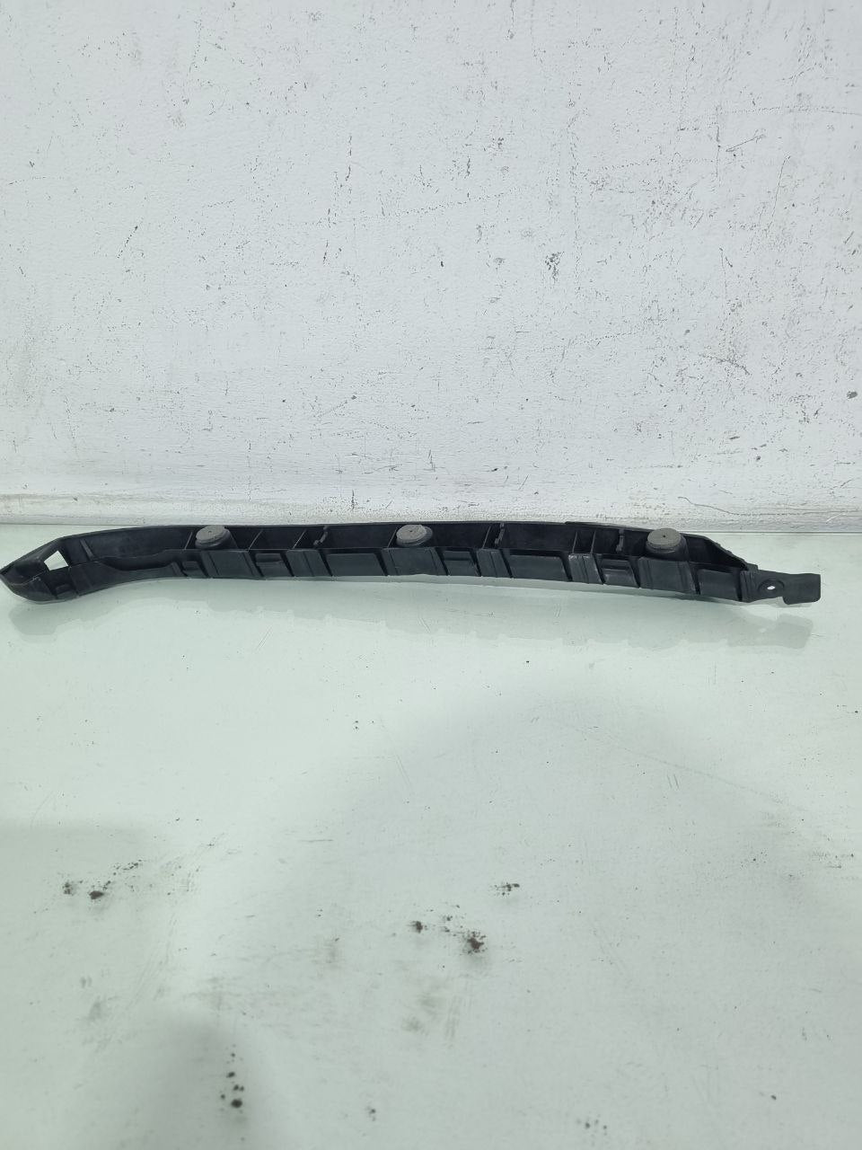 Guia Parachoque Traseiro Direito Chevrolet Cruze Sedan 2012/2016 Usado