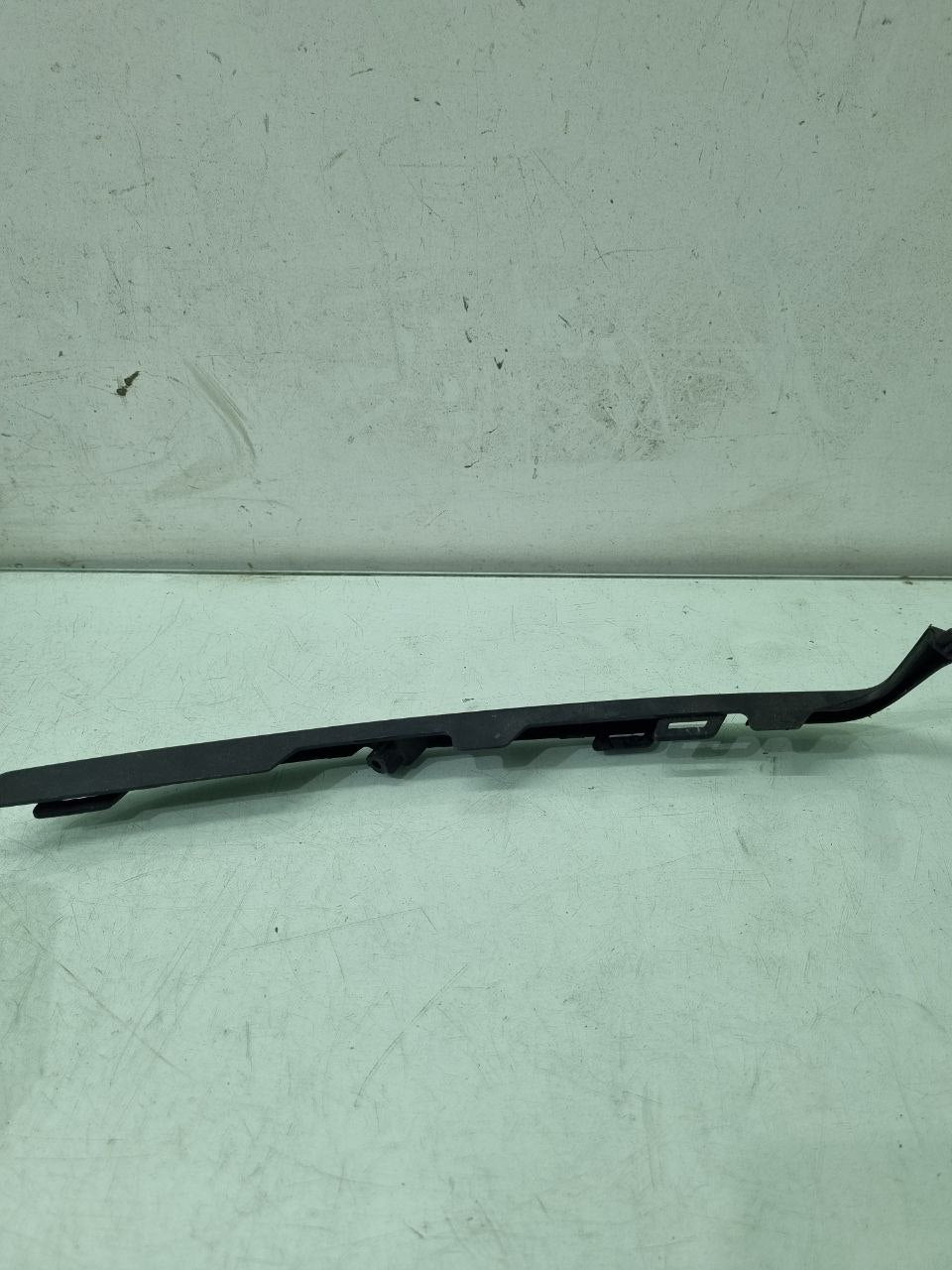 Moldura Farol Dianteiro Esquerdo Renault Sandero/Logan 2014/2020 Usado