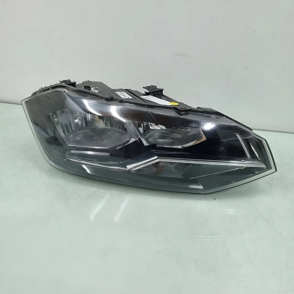 Farol Lado Direito Led Volkswagen Polo 2016/2019 Recuperado.